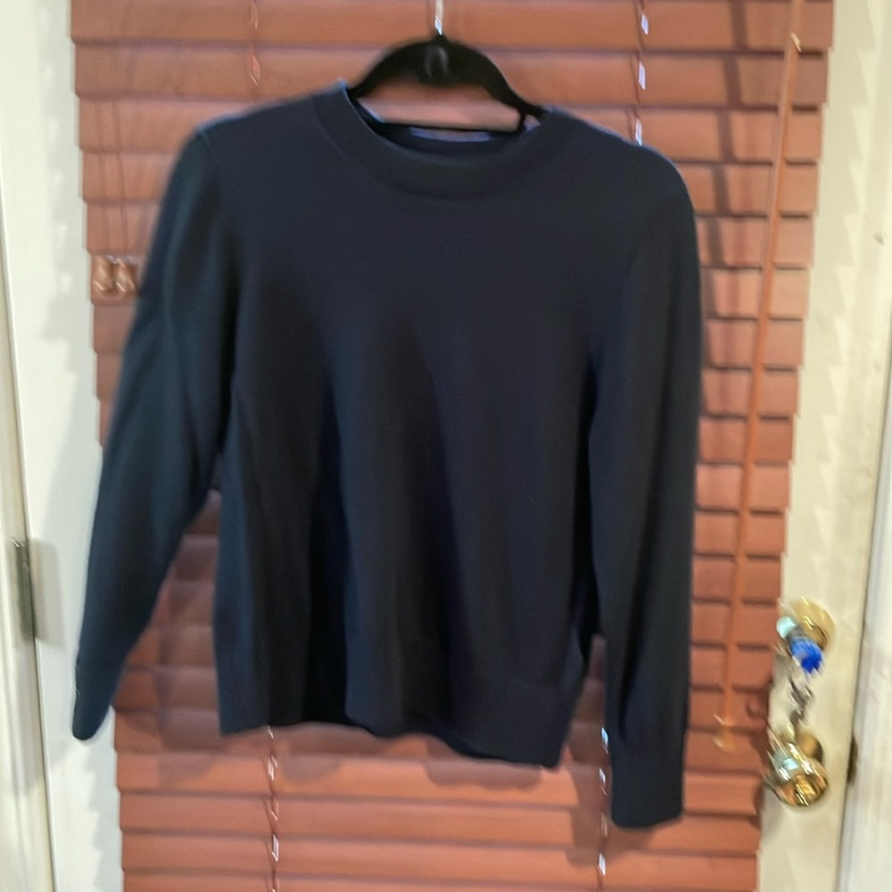 Navy blue Charter Club women’s sweater